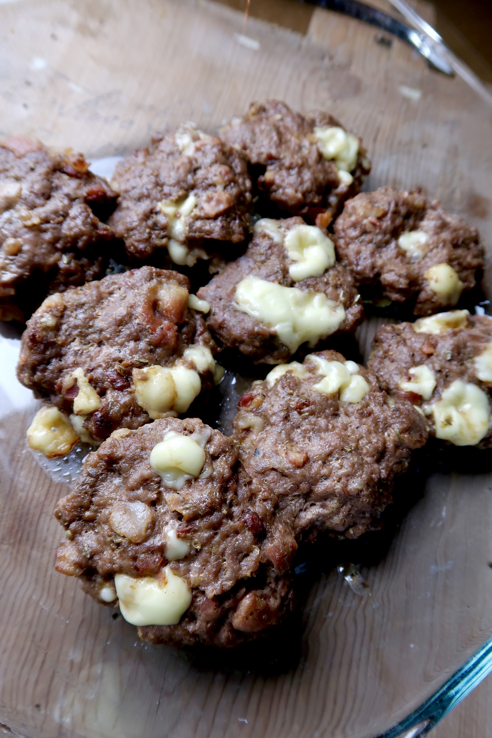 59C08836-D894-4B1C-B1A8-D19B1F66E830