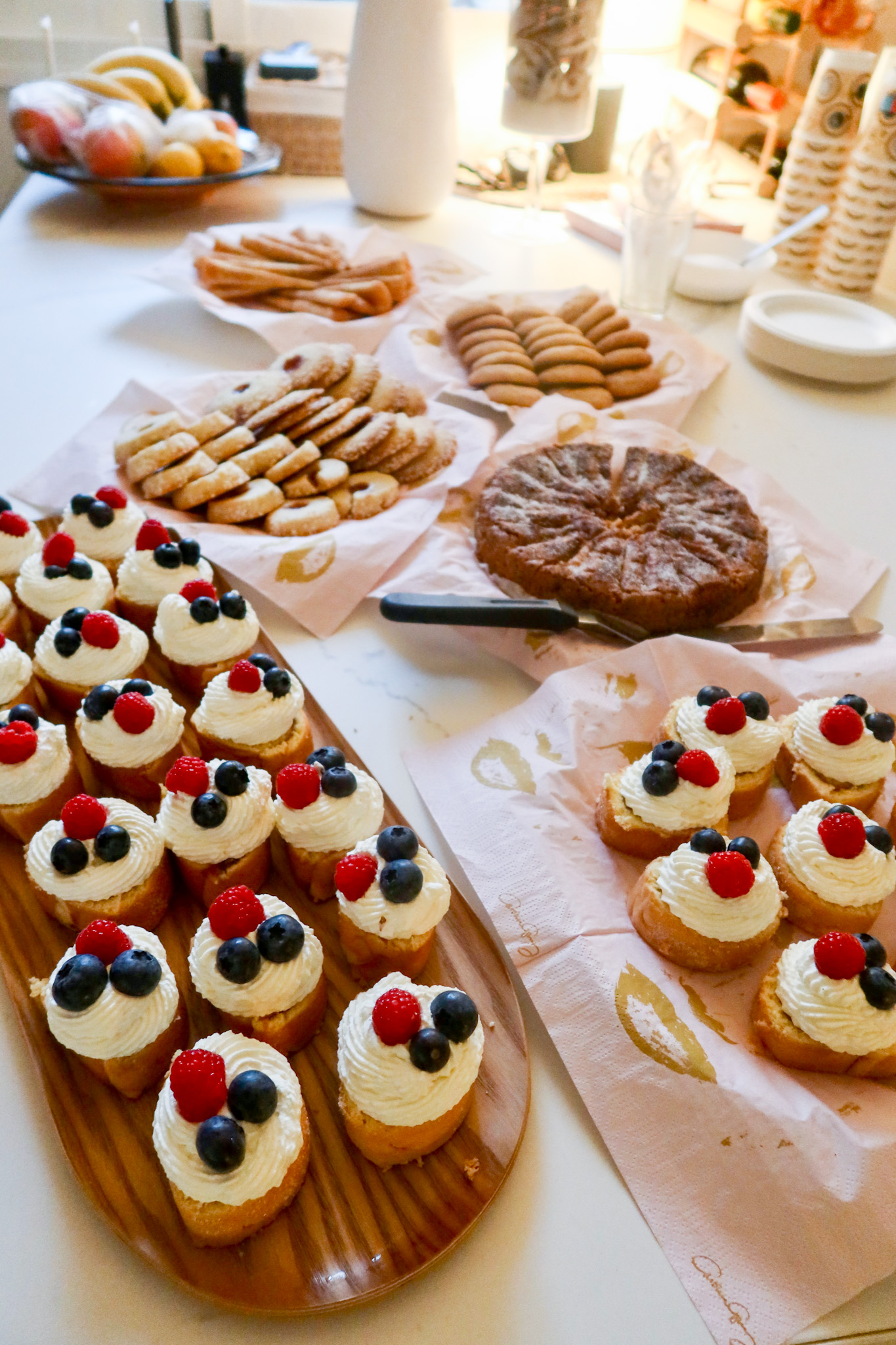 4065FD9F-2919-406F-9EA6-47DEA790D128